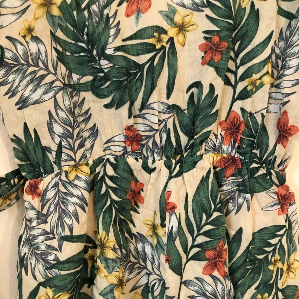 50% Off Green Floral Romper Small - Image 6