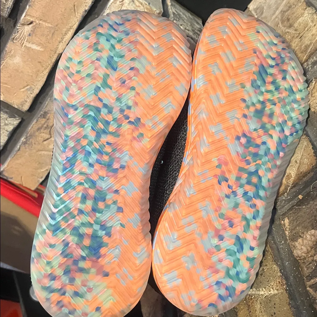 NOBULL Heathered Gray Rainbow Pixel Outwork Edge (Impact) Athletic Shoes 8.5 - Image 9