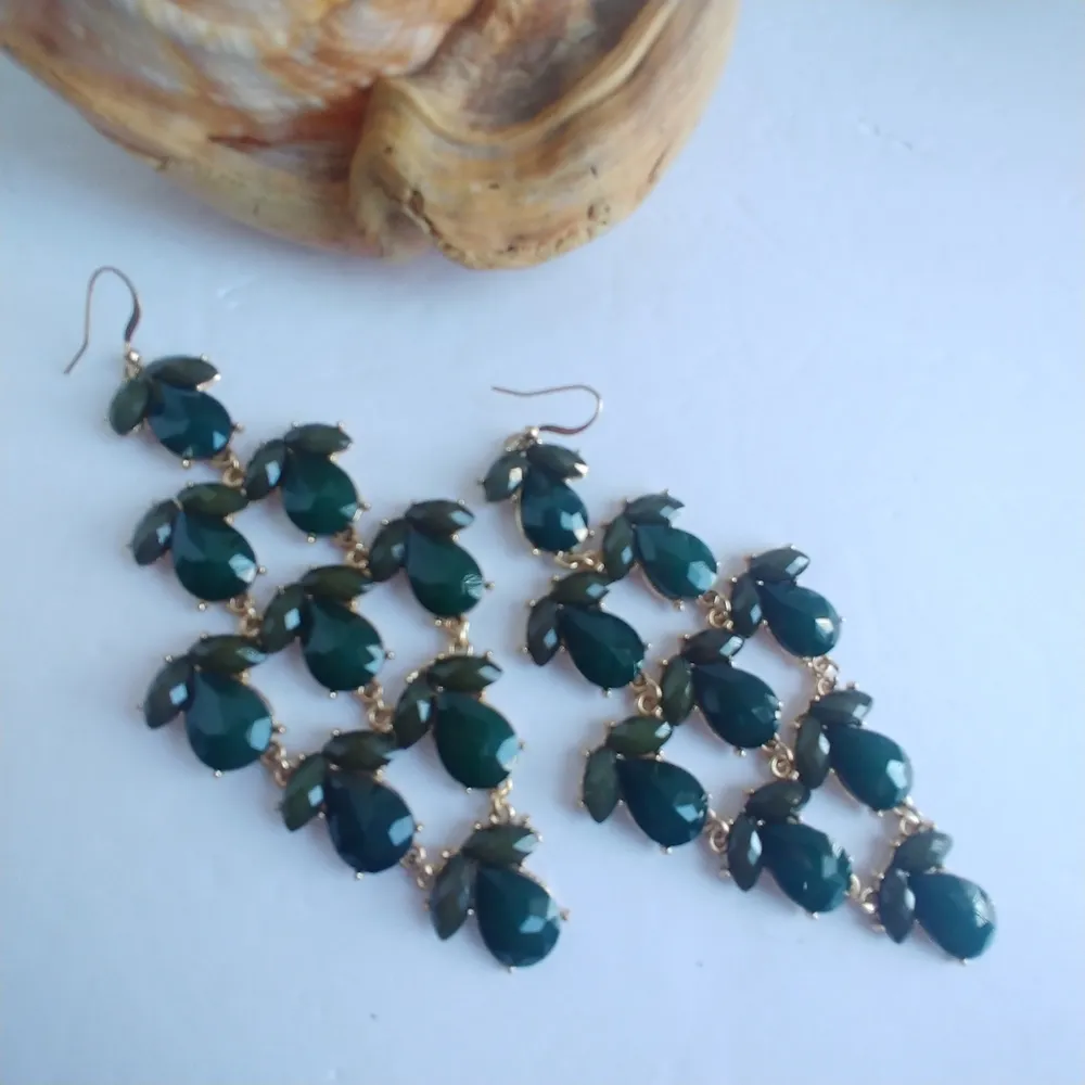 Emerald Green Acrylic Teardrop Earrings - Image 2