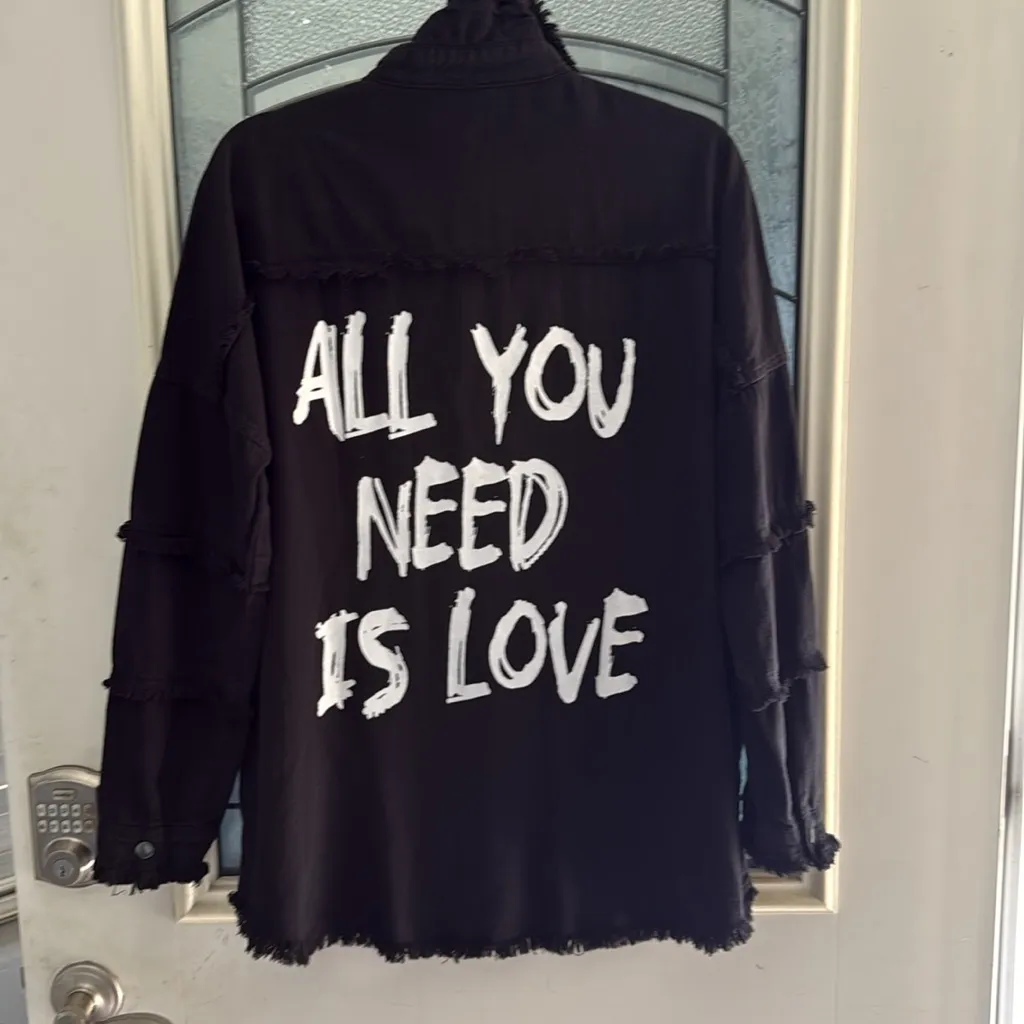 Elan Black Jacket with Subtle Texture
ALL YOU NEED IS LOVE ❤️ - Image 4