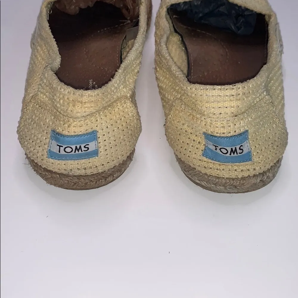 Toms Freetown Espadrille Slip-on Shoes - Image 3