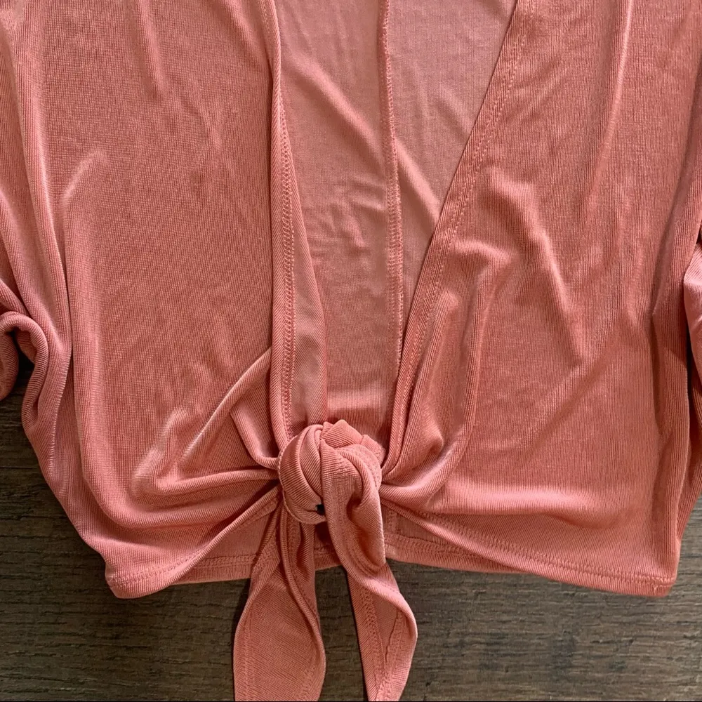 Urban Outfitters front tie blouse size medium - Image 4