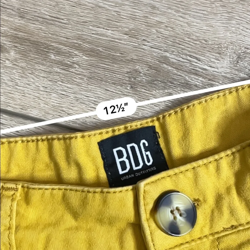 BDG Nigel pleated paperbag yellow shorts - Image 4