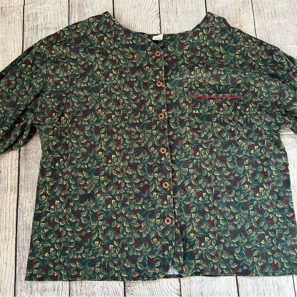 Lands‘ End Made in USA Green Red Medium Button Holiday Long Sleeve - Image 6