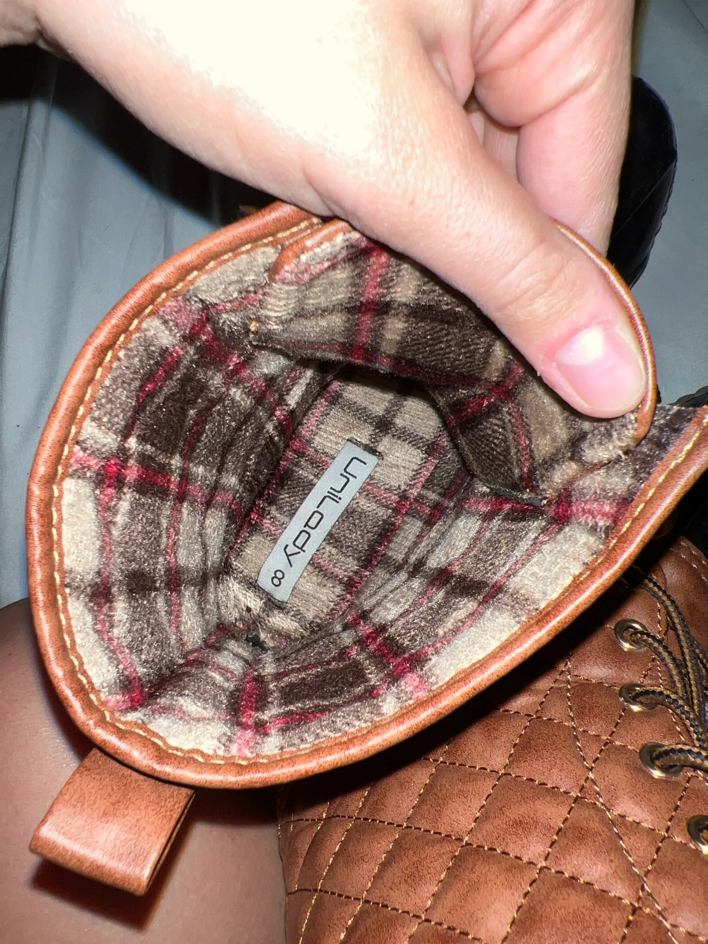 Boutique Duck Boots Brown Size 8 - Image 4