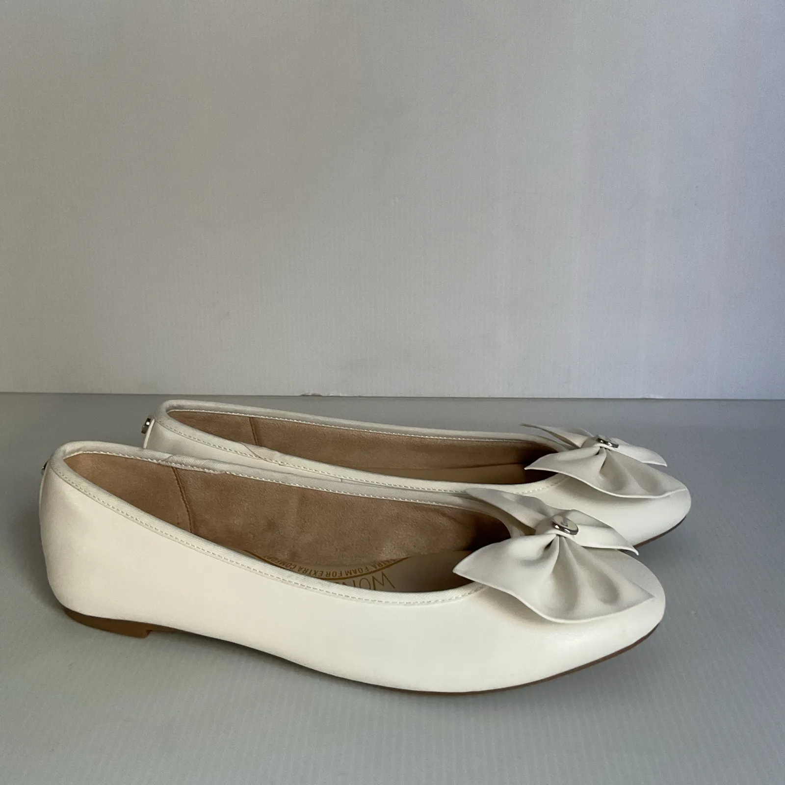 Circus by Sam Edelman White Bow Ballet Flats Women’s Size 9.5 Comfort Shoes - Image 3