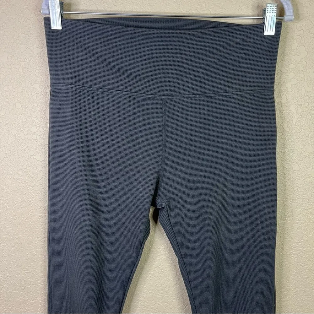 The Bayview Thermal Performance Legging Gray Women's - Image 4
