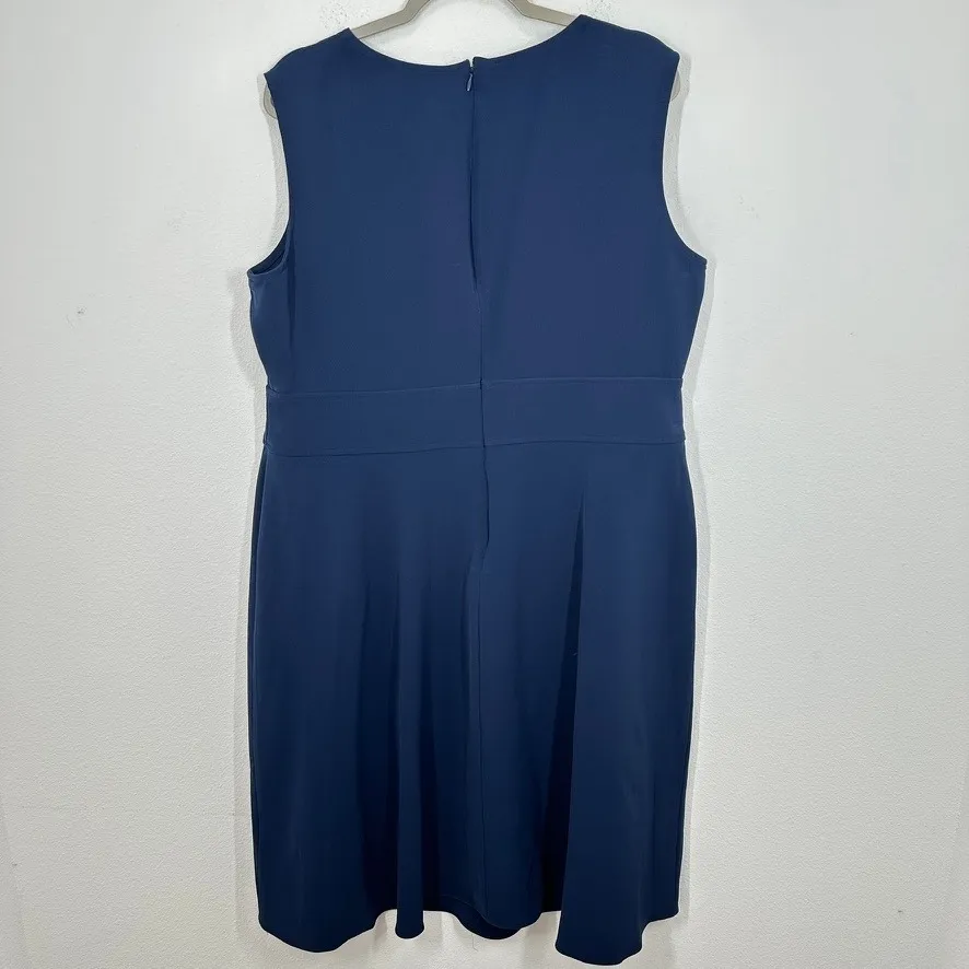 Lauren Ralph Lauren Buckle-Trim Double-Faced Crepe Dress in Refined Navy 16W - Image 11