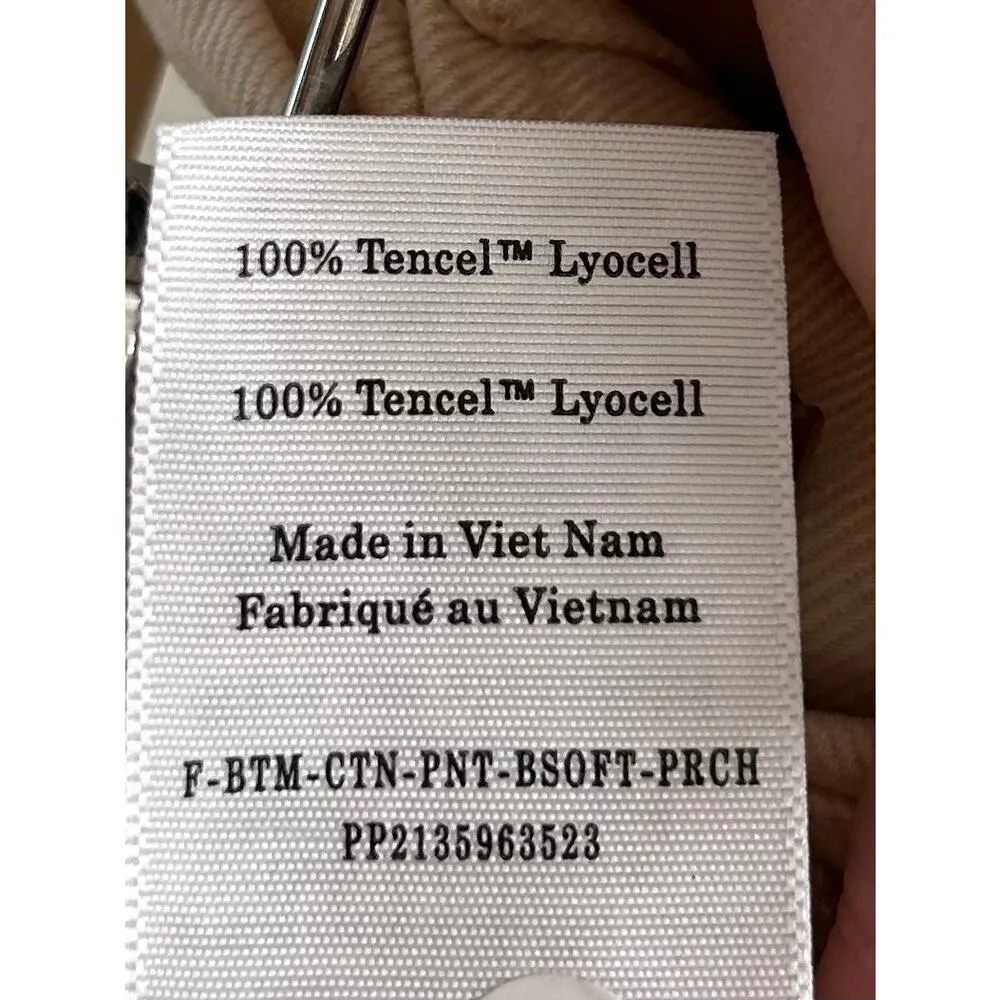 Everlane The Relaxed Chino in Buttersoft Barrel Pant in Parchment 10 - Image 8