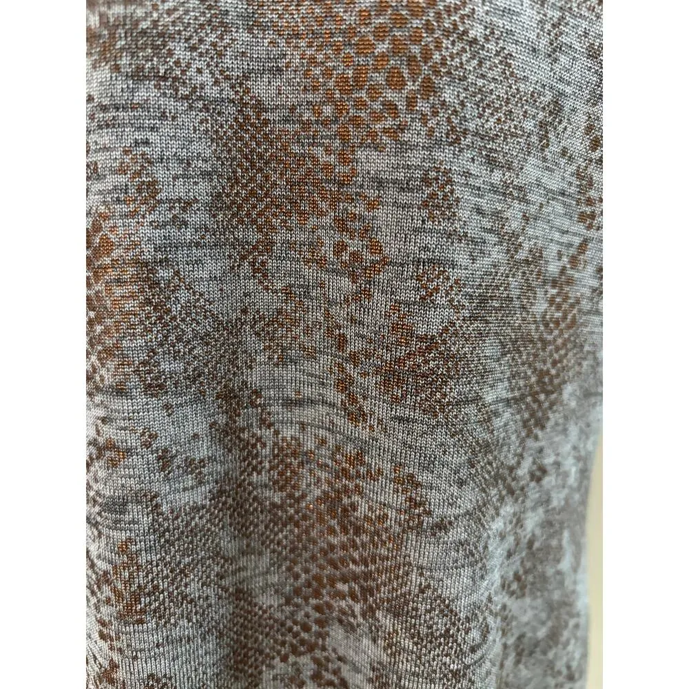 WHBM White House Black Market V Neck Stretch Bronze Multi Metallic Top - Image 3