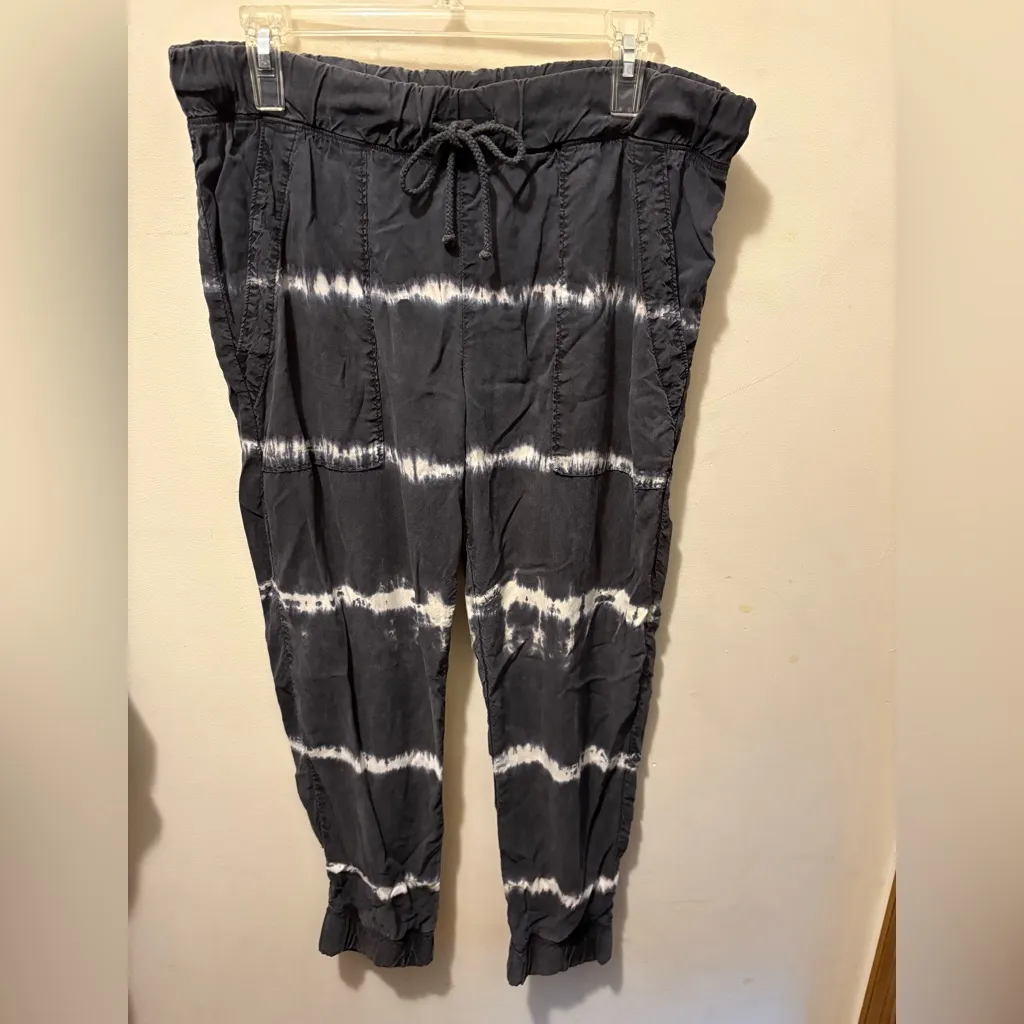 Anthropologie Cloth &‎ Stone tencel pacific tie-dye jogger size medium - Image 3