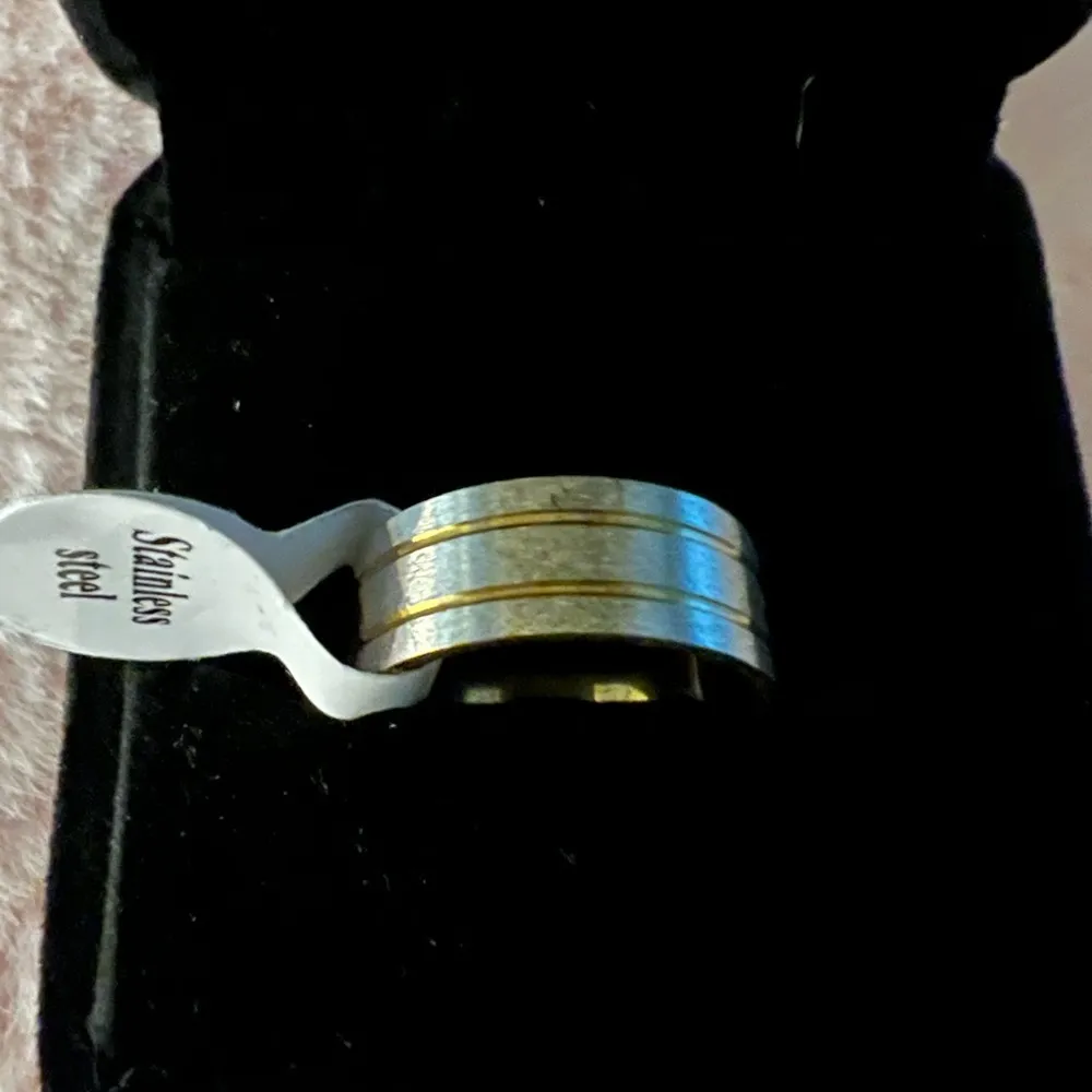 Unisex Stainless Silver Simple Band Size 17/8.5 - Image 2