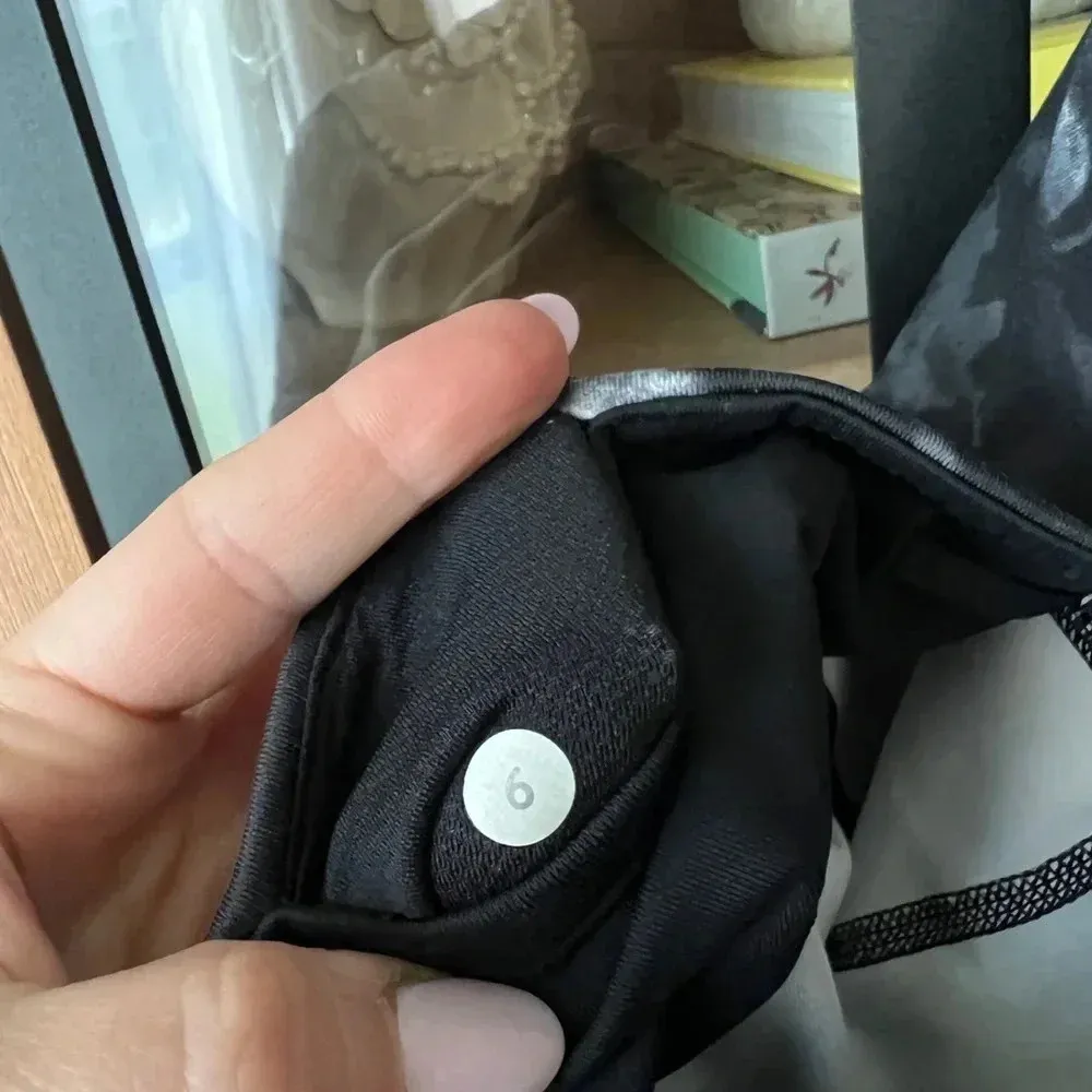 Lululemon sun runner leggings capri cropped mesh floral zipper pockets high rise - Image 5