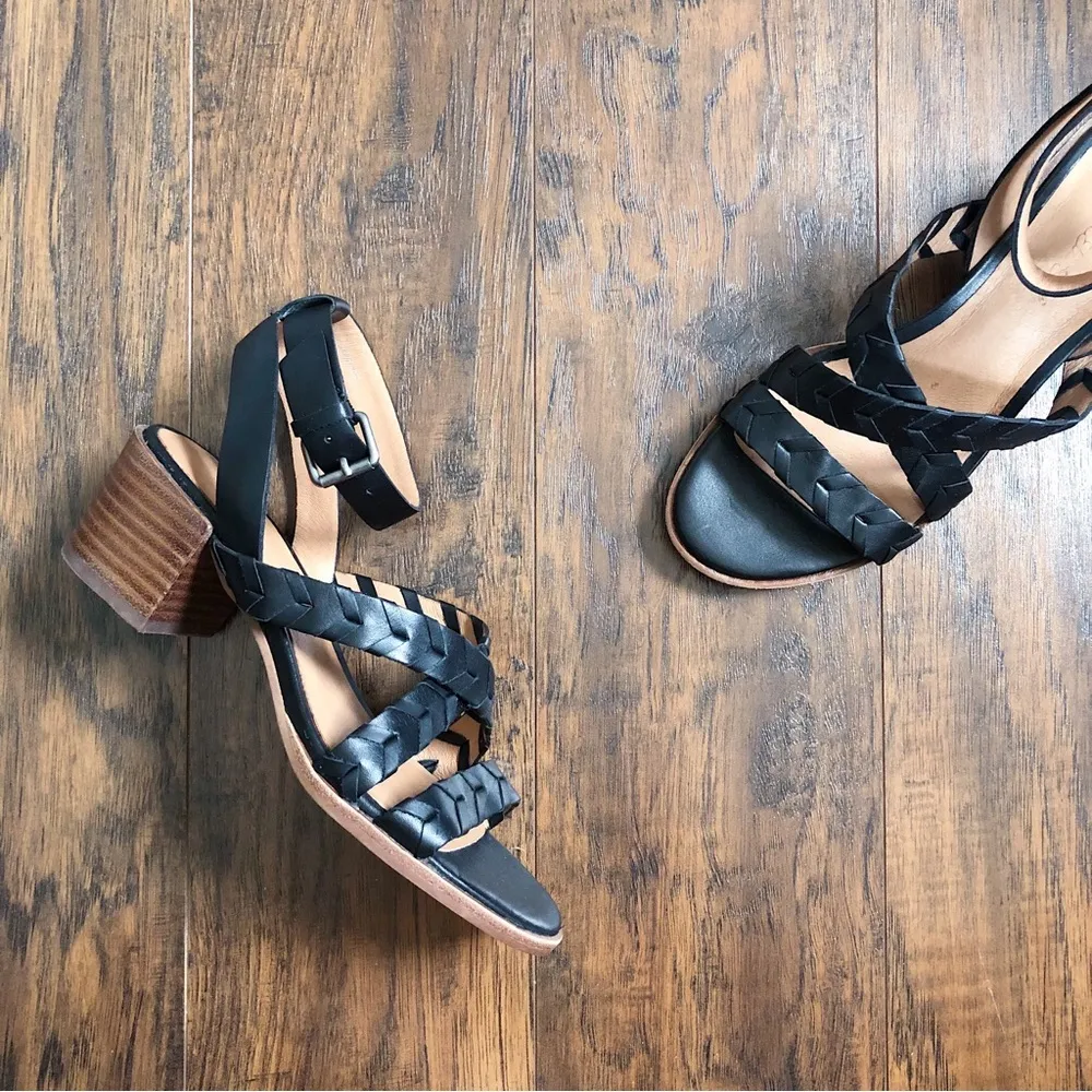 Madewell • The Marta Whipstitch Sandal black leather block heel cross strap - Image 7