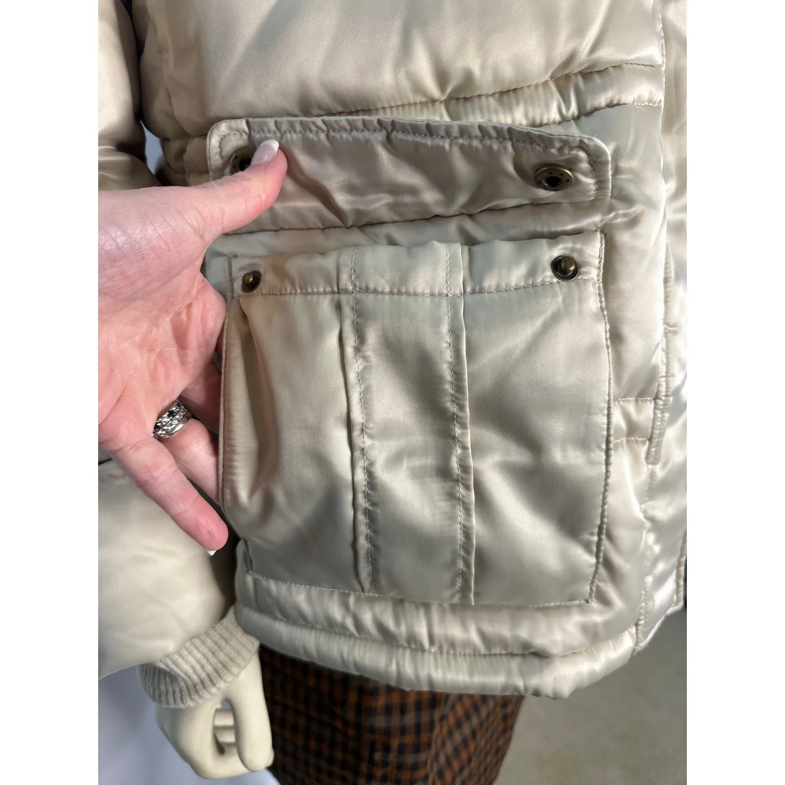 2000s Esprit Faux Fur Hooded Cream Winter Puffer Coat Size Medium - Image 11