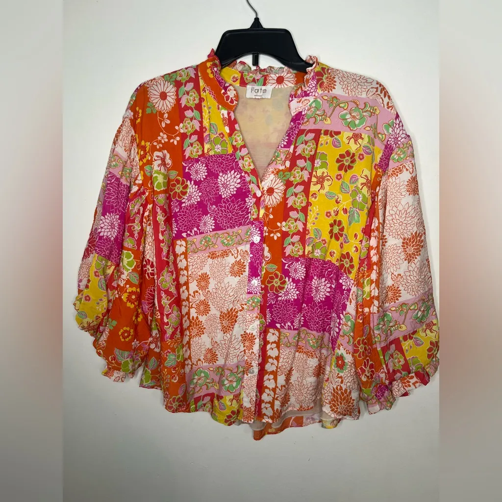 Fate Colorful Floral Blouse size medium Pink - Image 2