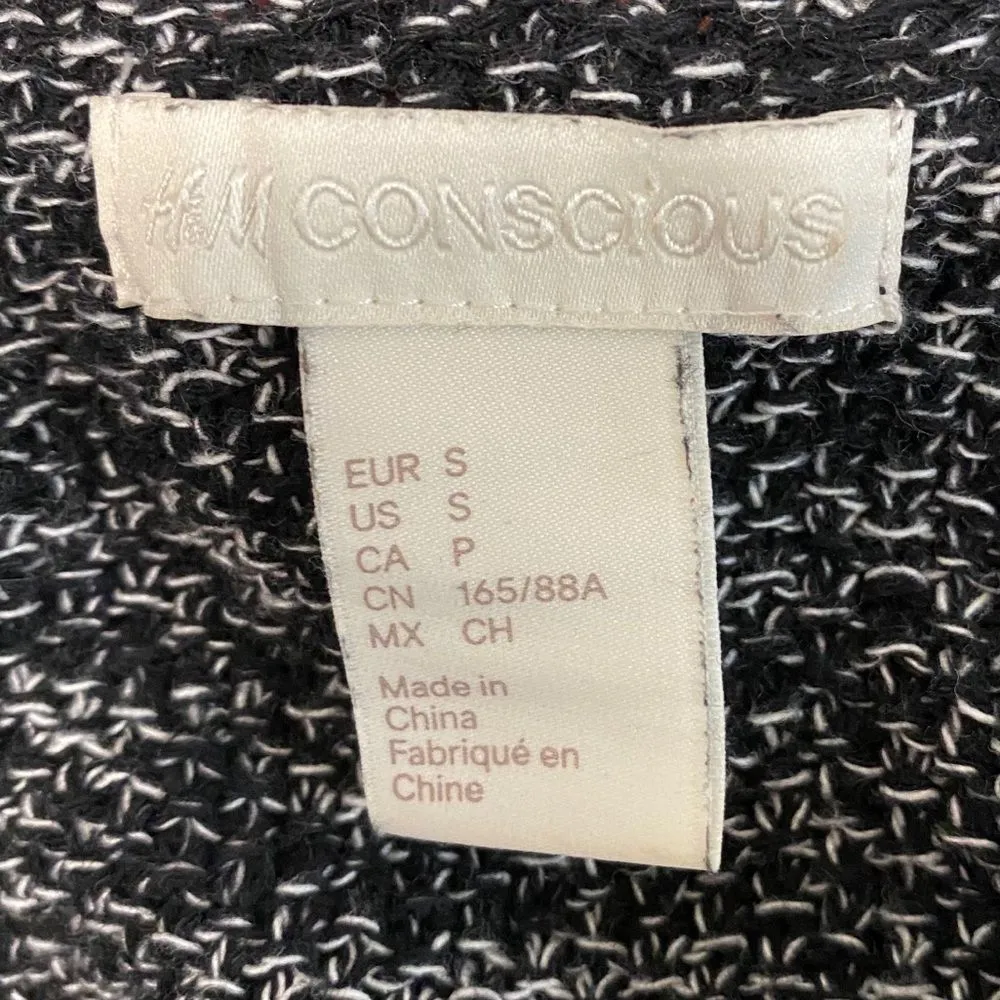 Small V Neck Basic Knit Sweater - Image 6