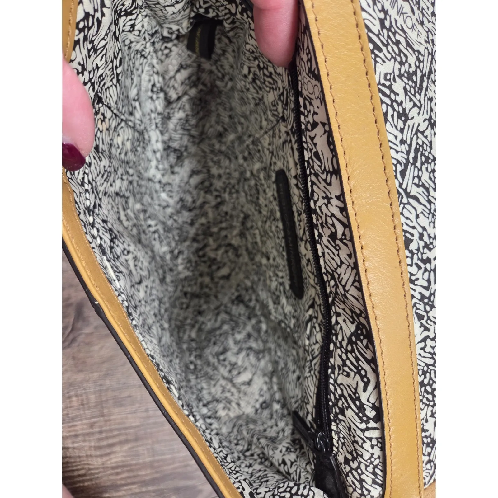 Rebecca Minkoff Hudson Moto Tan Leather Crossbody Bag Adjustable Strap Purse - Image 5