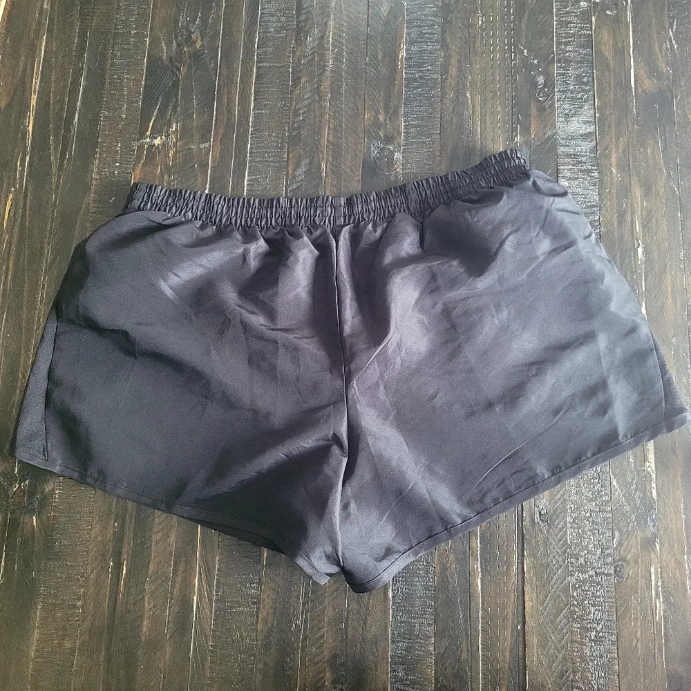 Danskin Shorts Women’s Size XL - Image 2