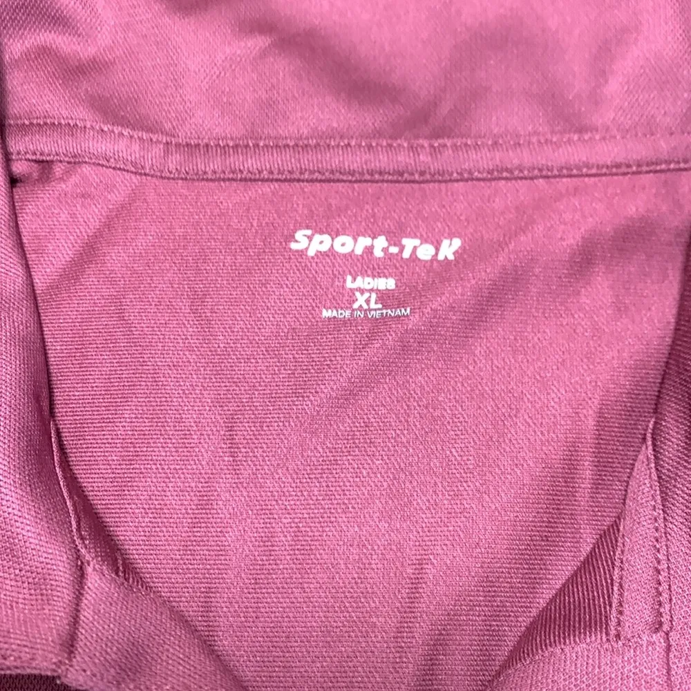 Women’s Meiomi Wine Maroon Golf Shirt Size XL NWOT - Image 4