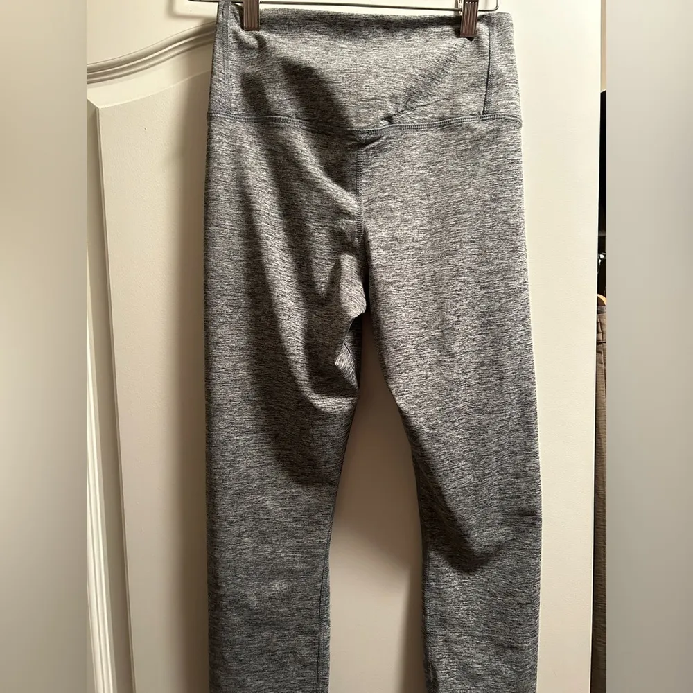 Nike 7/8 Dri Fit Gray Leggings - Image 6