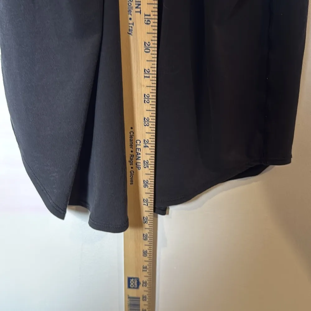 Lululemon Women’s Love Tank with a Front Pocket in Black - Image 6