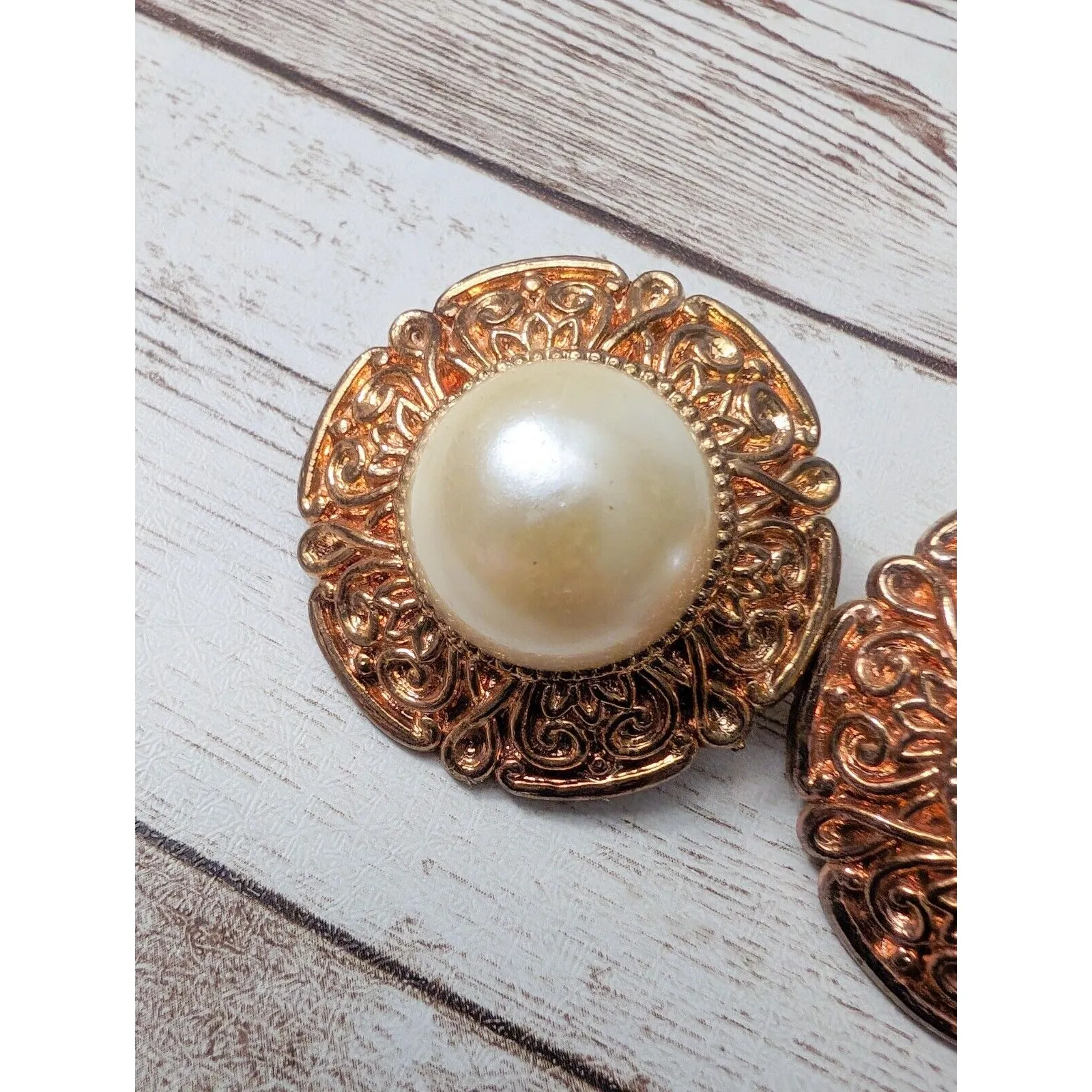 Vintage Clip On Earrings - Image 3