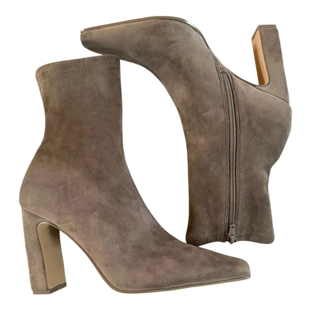 Steve Madden Vinka Taupe Faux Suede Ankle Booties Size 8.5 New No Box - Image 2