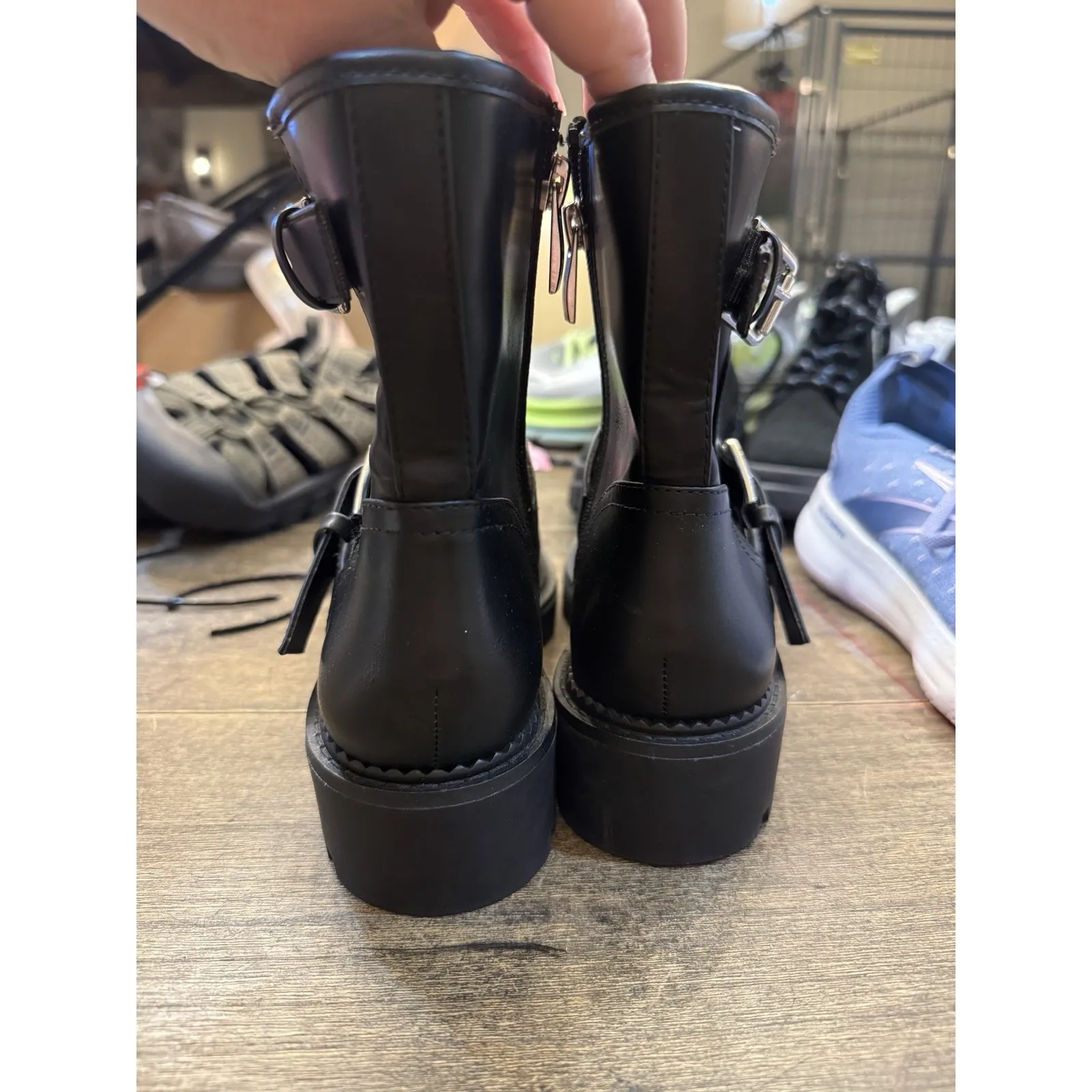 Nordstrom Rack‎ Lug Sole Moto Boots Black Size 6 - Image 5