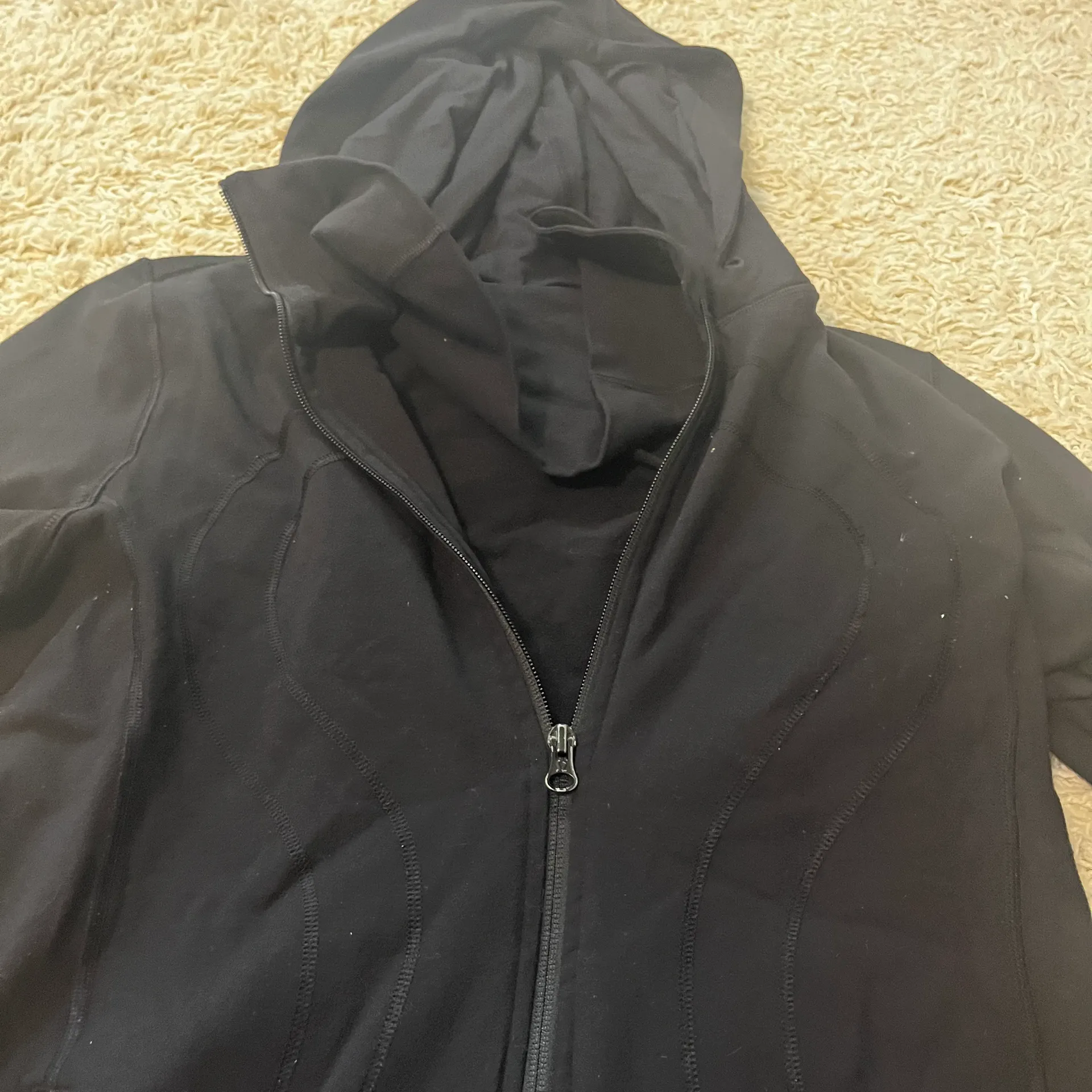 black zip up jacket size 10 - Image 3
