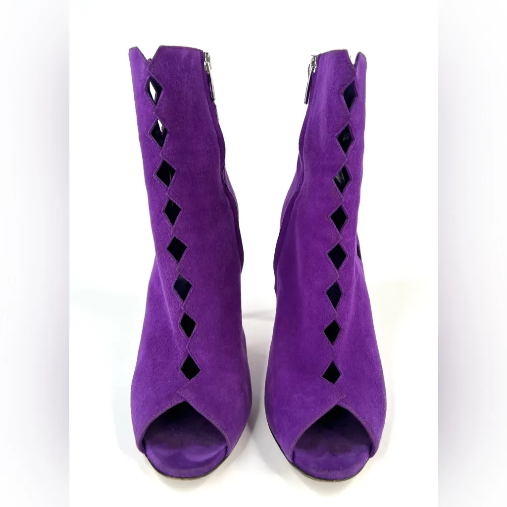 Gianvito Rossi Purple Suede Diamond Cut-Out Peep-Toe Ankle Booties Size 39.5 - Image 7