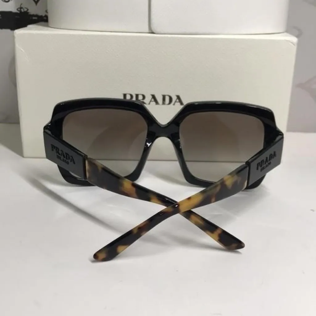 New Authentic Prada Black Square Sunglasses SPR 21x 1AB-0A7 - Image 4
