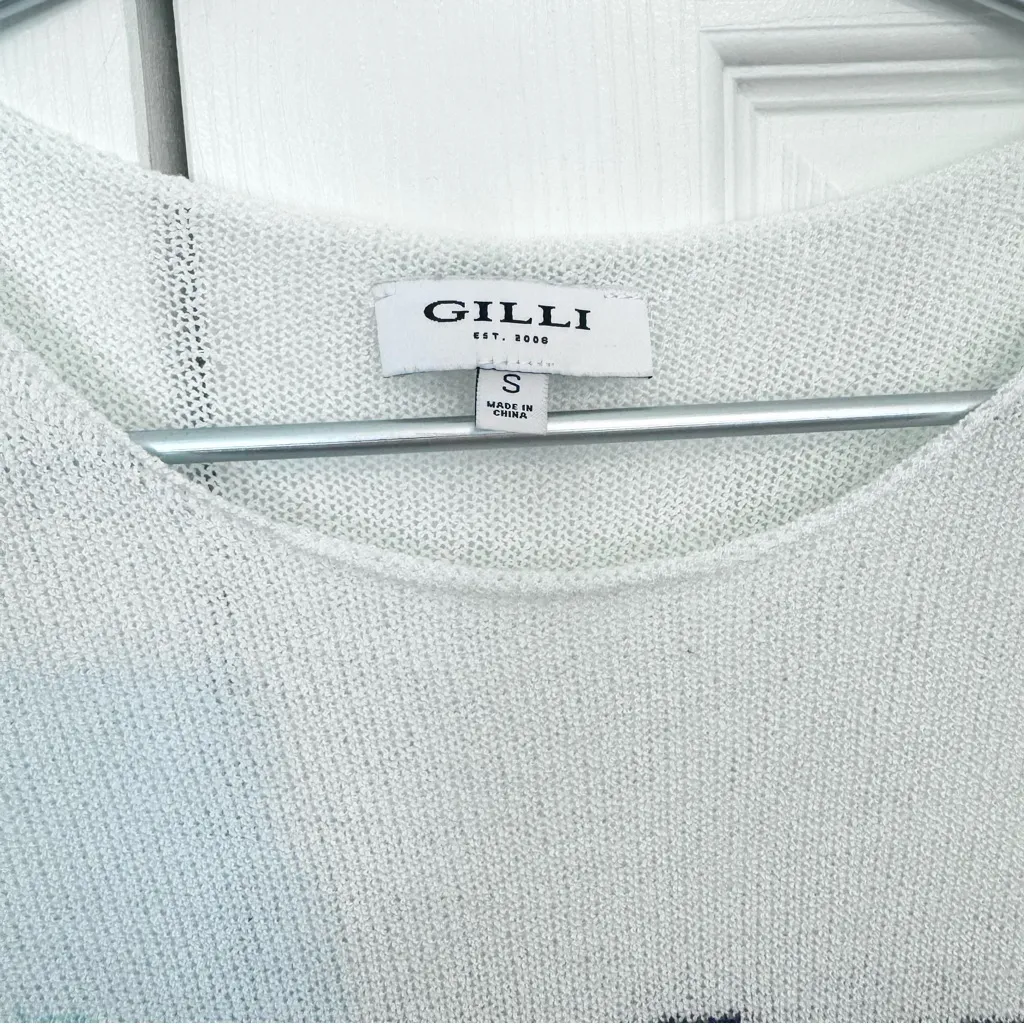 Gilli “SUMMER” White Lightweight Sweater Knit Top SMALL - Image 2