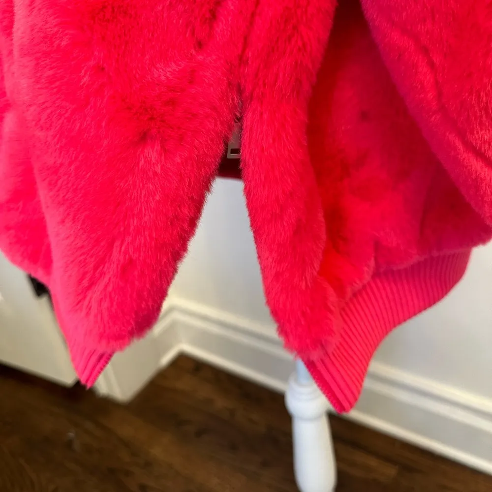 UGG Koko Oversized Faux Fur Short Coat Jacket Soft Luxury NEW - Image 4