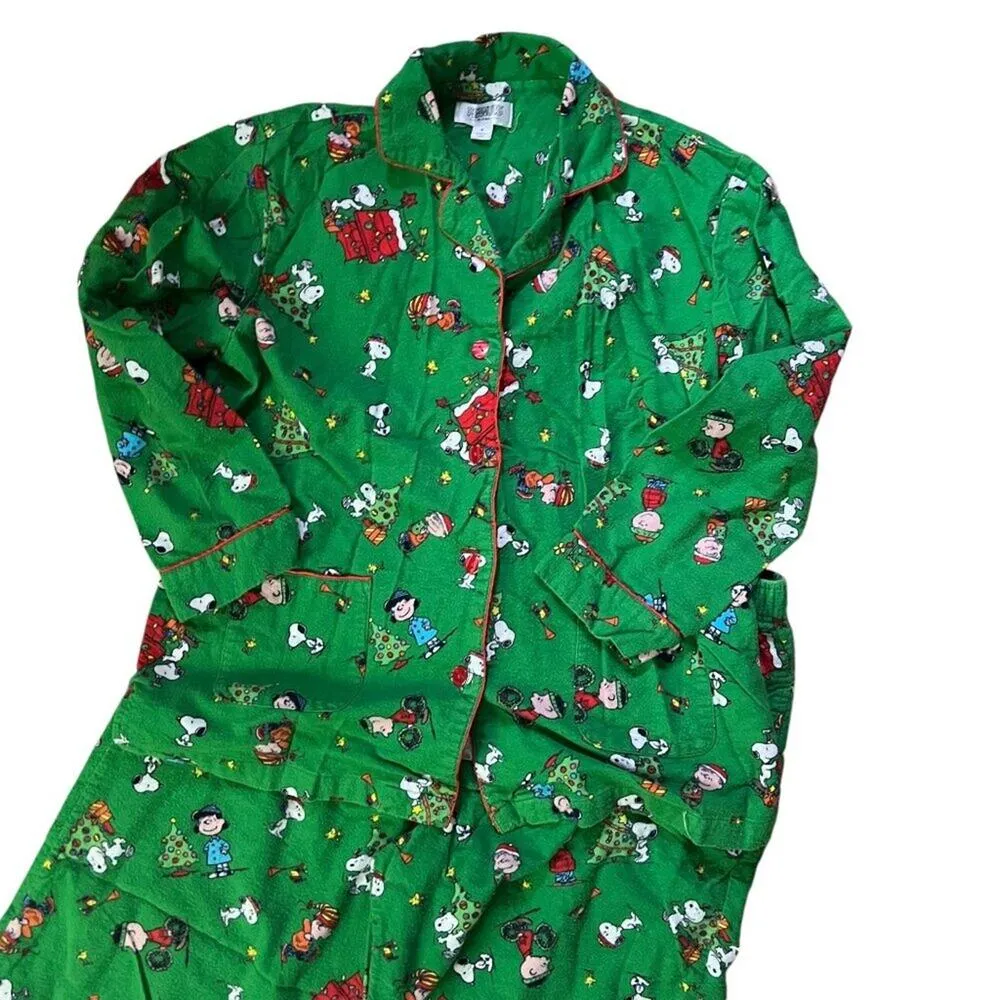 Peanuts Comfy Green Christmas Snoopy Pajama Set Festive Sleepwear Size Medium - Image 2