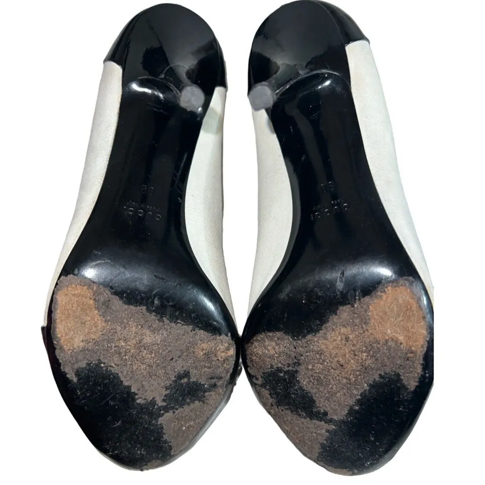 Gucci Colorblock White Suede Black Patent Peep Toe Stiletto Pumps Sz 9B - Image 10