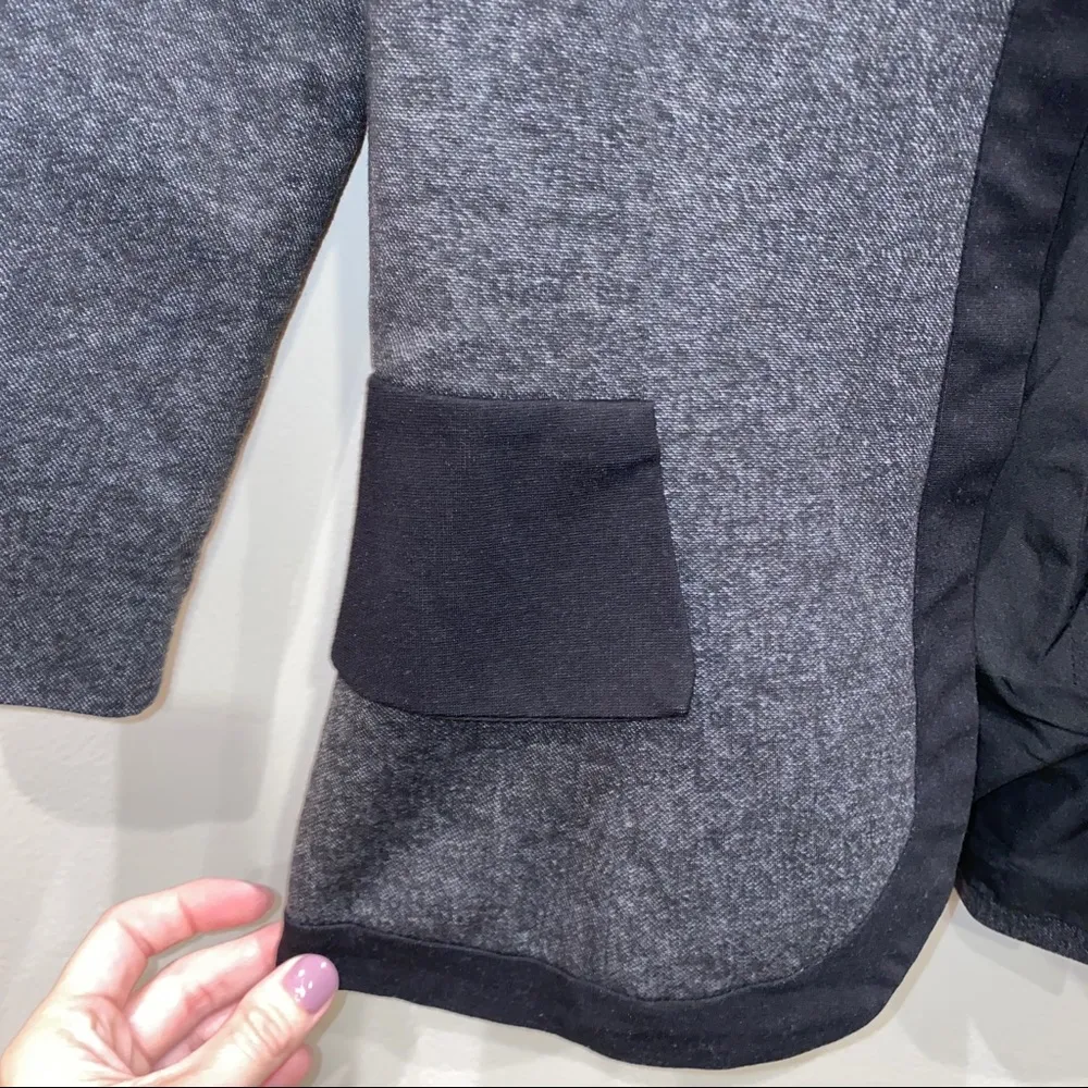 Anthropologie Cartonnier Gray Peplum Blazer Ruffle Black Trim Size 0 FLAWED - Image 4