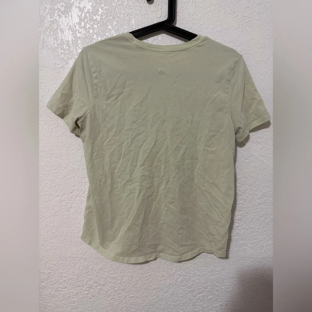 Lululemon  Work Out Shirt - Image 3