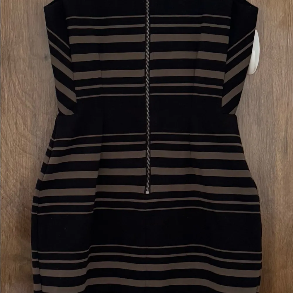Banana Republic Striped Black and Tan Sleeveless sheath Dress, size 0 office - Image 10
