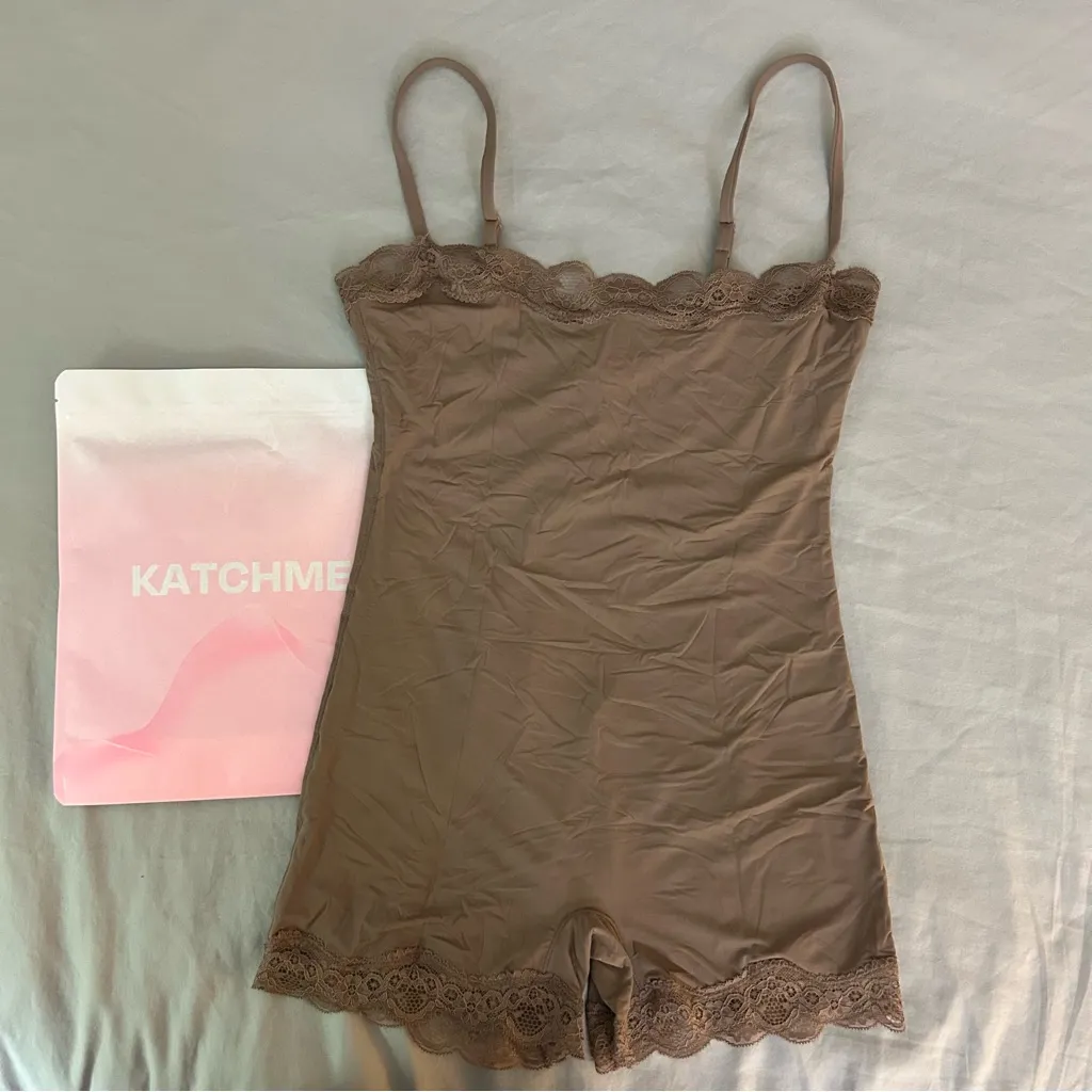 Katchme Lace Trim Romper Tan (Sienna) Onesie, From TikTok Shop, New With Tags Brown - Image 3