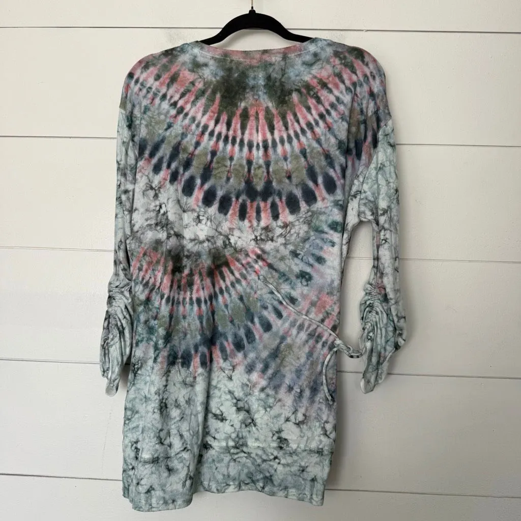 Live and Let Live Women’s XL Tie Dye Pullover Sweater - Image 4