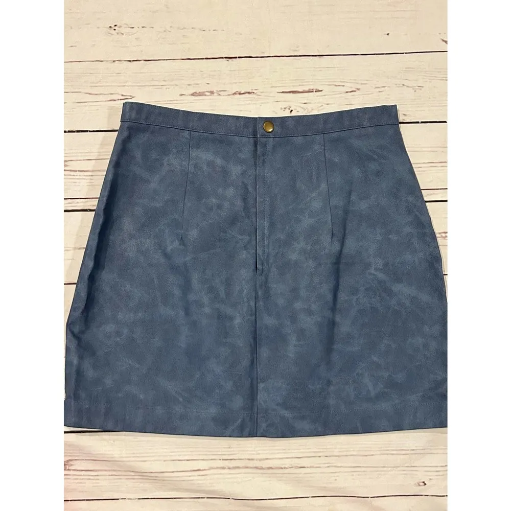 MinkPink Blue Faux Leather Mini Skirt Size Medium 30 inch waist - Image 98