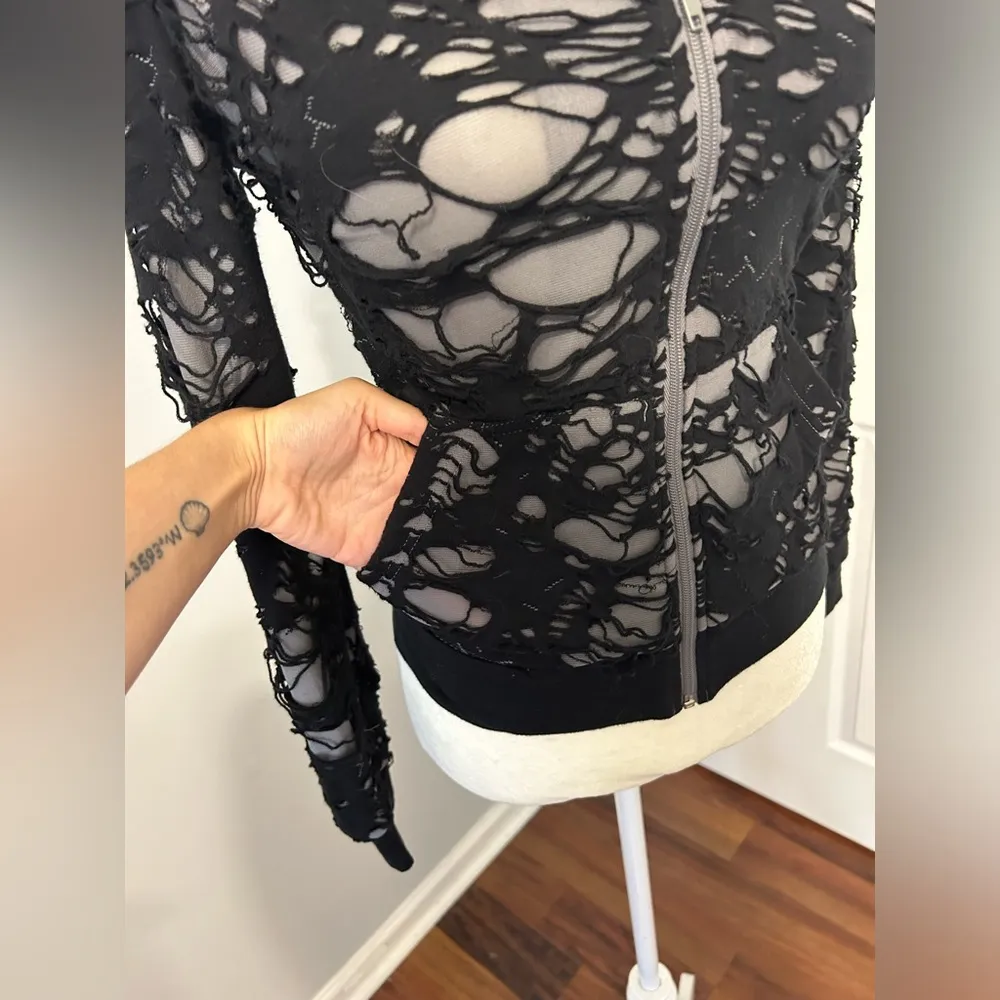 Demanding by saywhat black textured ripped sweatshirt hoodie - Image 11