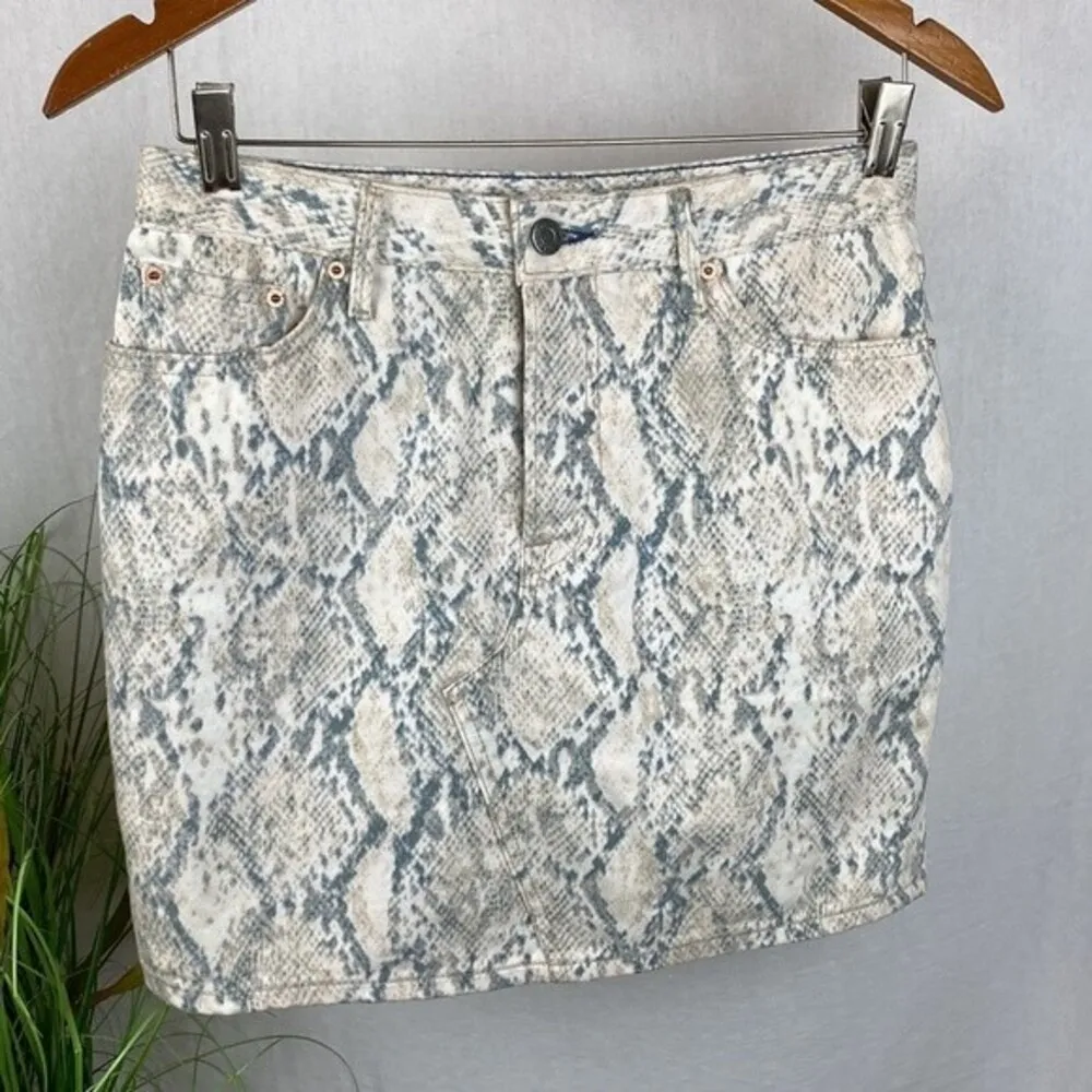 GRLFRND Alyssa Tan & Gray Python Snake Print Denim Mini Skirt 26 S - Image 2