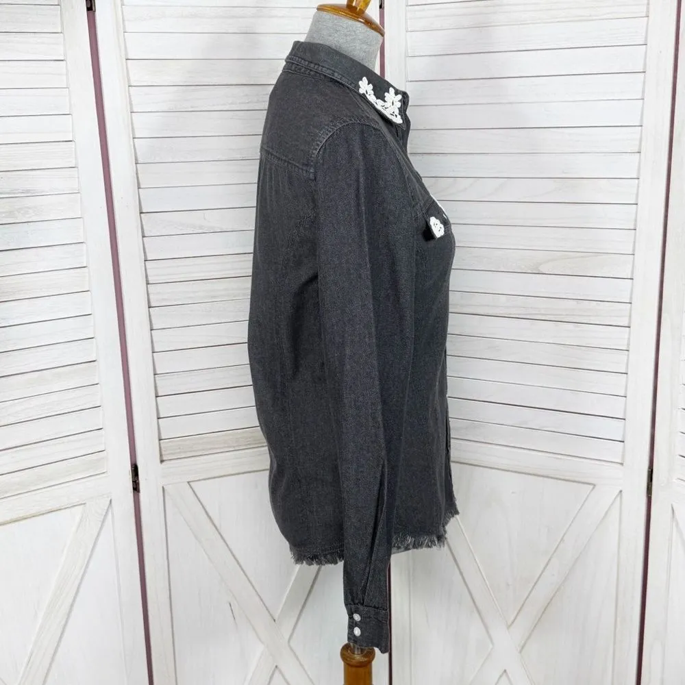 True Freedom Lace Trim Raw Edge Denim Button‎ Up Shirt Gray Black Small - Image 3