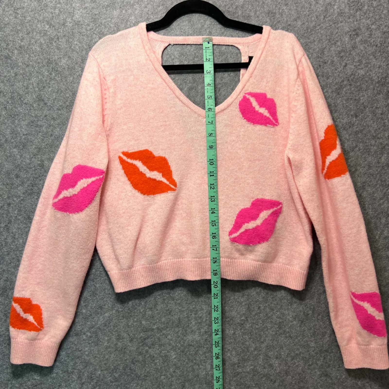 Witty Fox Pink Lips Print Long Sleeve V‎ Neck Pullover Knit Sweater XL - Image 5