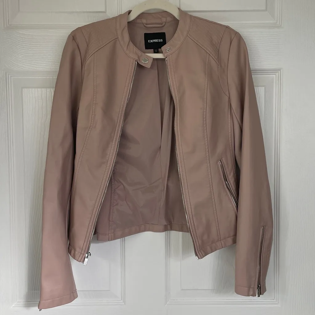 Express faux leather jacket size small - Image 8