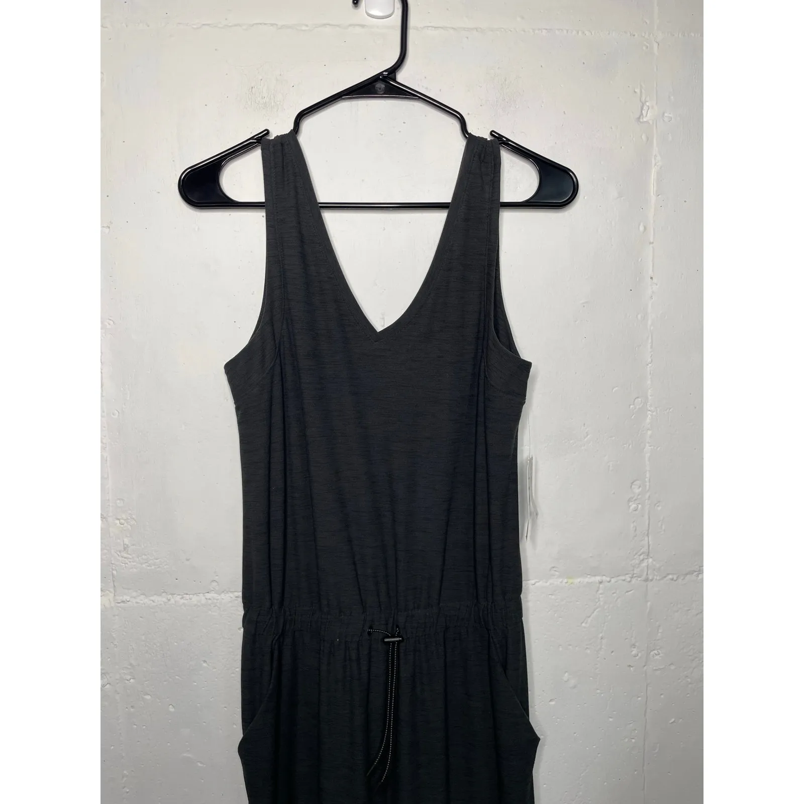 NEW Old Navy Womens Active Sleeveless StretchTech Wrap-Effect Jumpsuit Small - Image 2