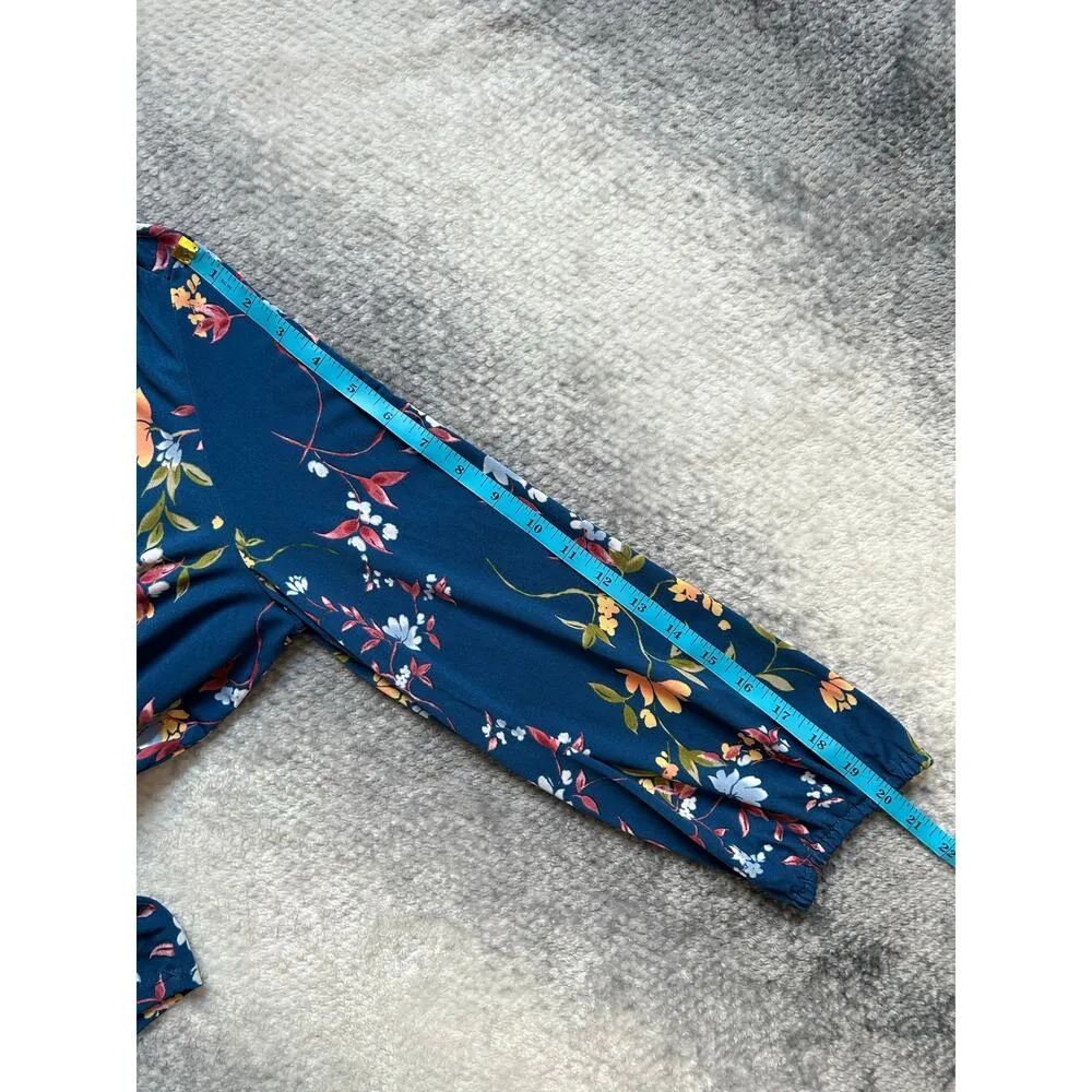 Two by Vince Camuto V Neck Long Sleeve Relaxed Fit Floral Blouse Size Medium Blue - Image 9