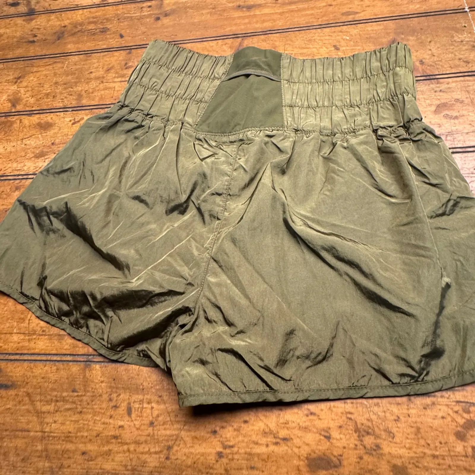 Free People Movement Hot Shot Shorts Olive Green Smocked Waist Athletic Shorts M Size undefined - Image 3